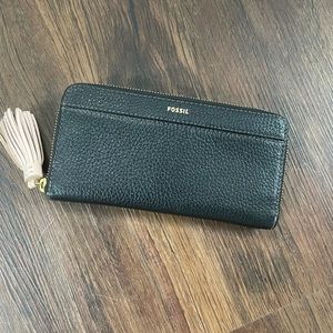Fossil wallet